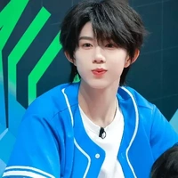 Trần Dịch Hằng_H