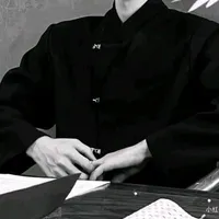 Han Dojin ( Hiệu trưởng)