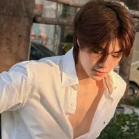 Phuwin Tangsakyuen