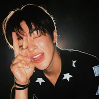 Keonho ( bi )