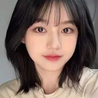 Lạc Khả Hân