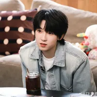 Dương Bác Văn_anh
