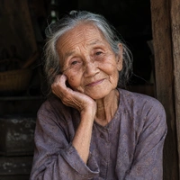 bà em