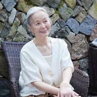 Lý Hạ Kim_bà n9