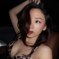 Nguyễn khoa Tóc Tiên