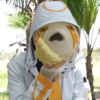 707