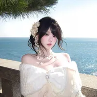 Elisa [Vợ của chú hai]