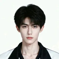 Hoắc Đình Quốc Huy ( 16 tuổi )