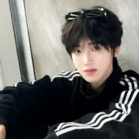 Tả Kỳ Hàm_cậu