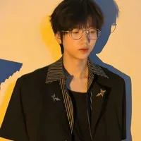 Nhiếp Vĩ Thần
