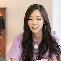 Uchinaga Aeri - Giselle/Gigi(cô)