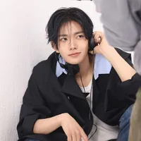 Heeseung ( Evan )