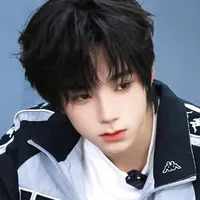 Vương Lỗ Kiệt / @wlj