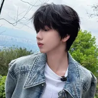 Nhiếp Vĩ Thần / @nwc