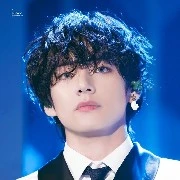 Kim Taehyung- V