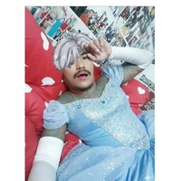 nhỏ viết truyện