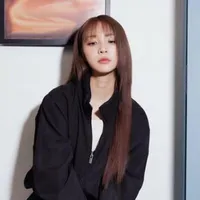 Ployshompoo Supasap (Jan)