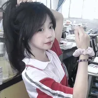 Jun ( chị họ của Juhoon )