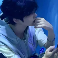 𝑩𝒊𝒈 𝑺𝒉𝒂𝒓𝒌|@𝐶𝑎𝑙𝑜𝑛