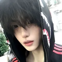 Lưu Khôi(anh hai Thỏ)