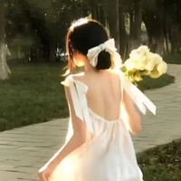 🐰Lily °•☆Em_Hệ Thống☆•°🎐