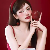 Trịnh Mỹ Kỳ ( bạn thân Lê Thảo Chi)