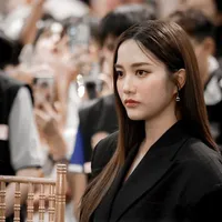 Freen Sarocha Chankimha (cô)
