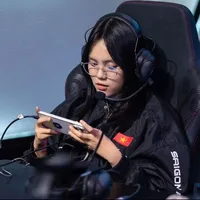 #Minh Hương.