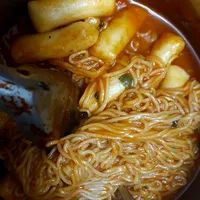 Tác giả iu Mì Tokkbokki phô mai cay