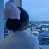 Y tá