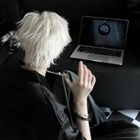 White୨୧@VetxanhTrang