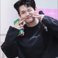 Phước Thịnh - @phw.thjnh_
