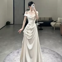 Mai Anh(mẹ hắn)