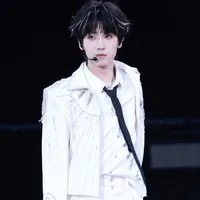 Dương Bác Văn_anh_