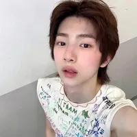 juhoon ( cậu)