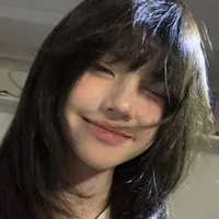 Claire_hội trưởng hội học sinh