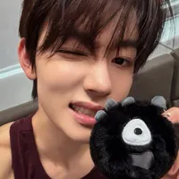 Eom Sung - Hyun ◡ Lúm lù.