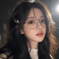 Tuệ Nhi (Bạn thân nữ 9)