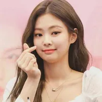 KIM JENNIE