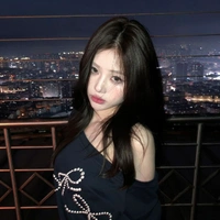 Thẩm Thư Nguyệt
