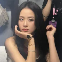 Kim Jisoo - Chị