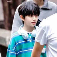 Tạ Dật Chu