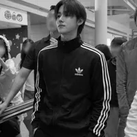 Ji-Woo