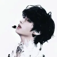 Vương Lỗ Kiệt / @wlj