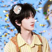 Tả Kỳ Hàm / @zqh