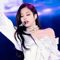 Jennie (Chén)