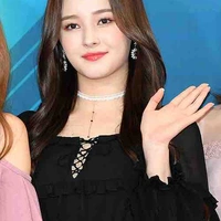Lee Nancy(ả)