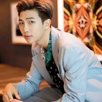 Kim NamJoon - ba Tae