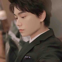 Đinh Vũ Hề -Ryan