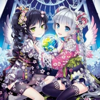 2 chị em Tuyết và Nguyệt